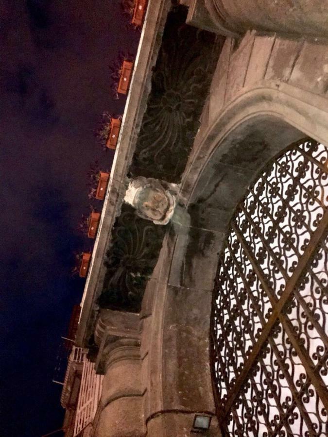 Tresette Toledo Bed & Breakfast Napoli Bagian luar foto
