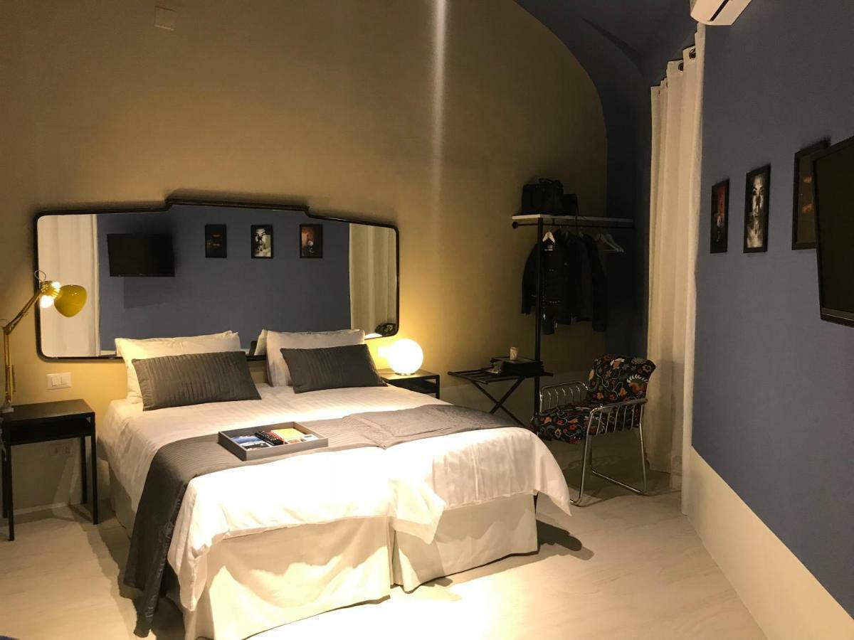 Tresette Toledo Bed & Breakfast Napoli Bagian luar foto
