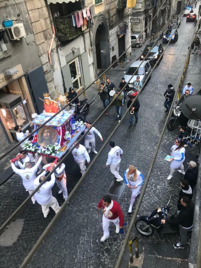 Tresette Toledo Bed & Breakfast Napoli Bagian luar foto