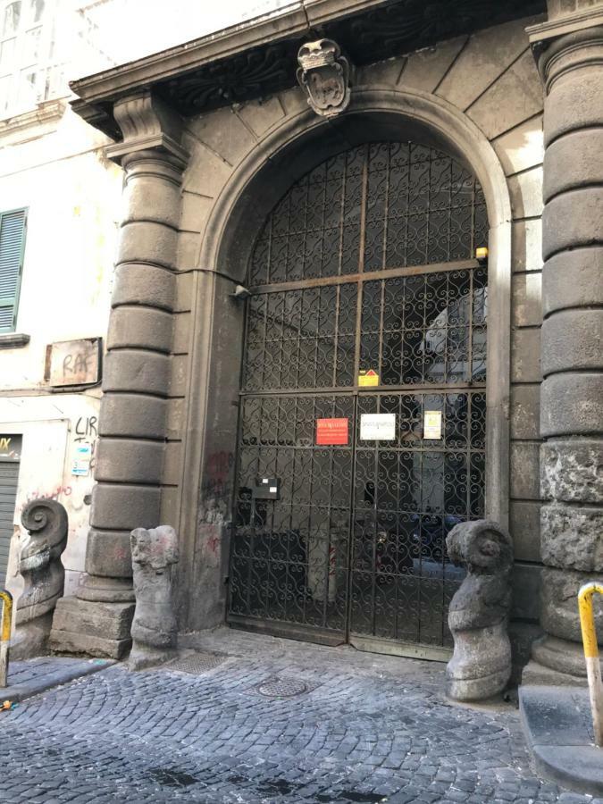 Tresette Toledo Bed & Breakfast Napoli Bagian luar foto