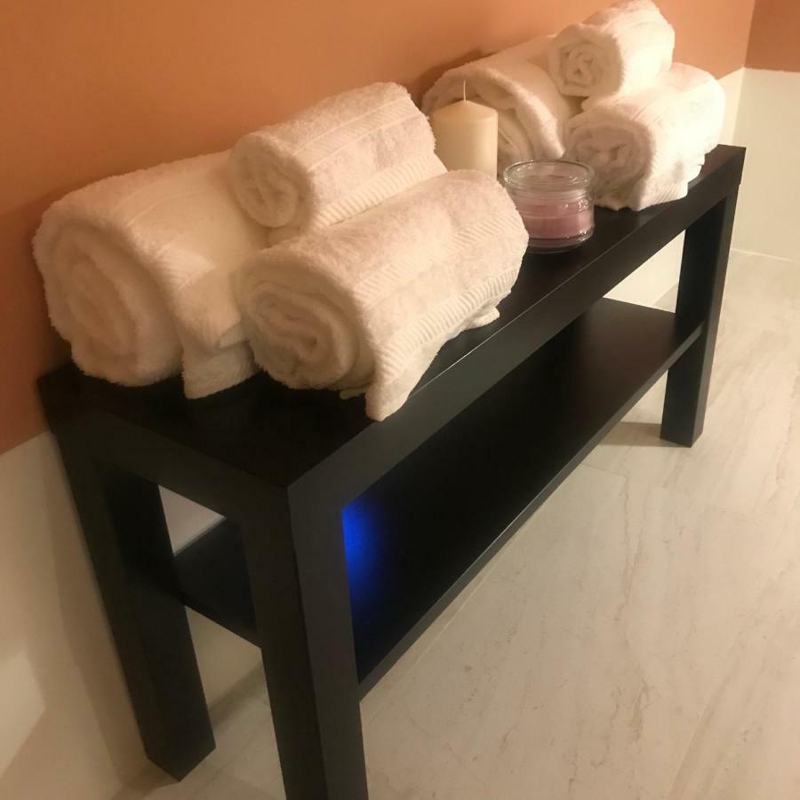 Tresette Toledo Bed & Breakfast Napoli Bagian luar foto