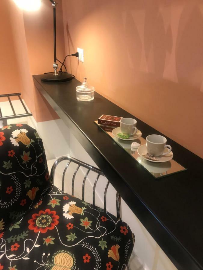 Tresette Toledo Bed & Breakfast Napoli Bagian luar foto