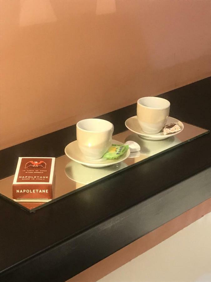 Tresette Toledo Bed & Breakfast Napoli Bagian luar foto