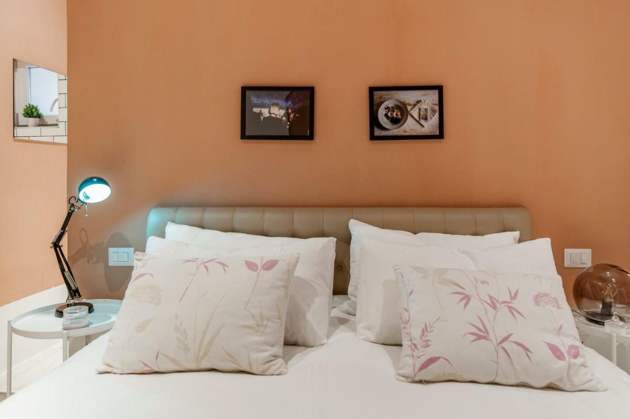 Tresette Toledo Bed & Breakfast Napoli Bagian luar foto