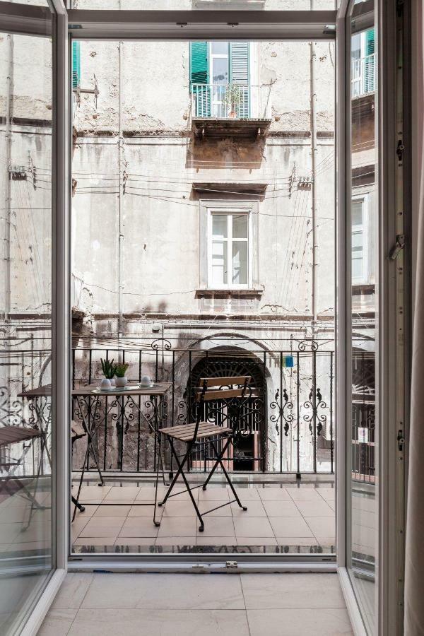 Tresette Toledo Bed & Breakfast Napoli Bagian luar foto